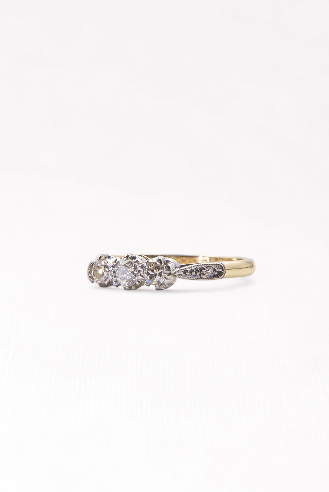 LUCY | 18CT DIAMOND TRILOGY RING