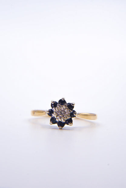 SOPHIA | SAPPHIRE & DIAMOND CLUSTER RING