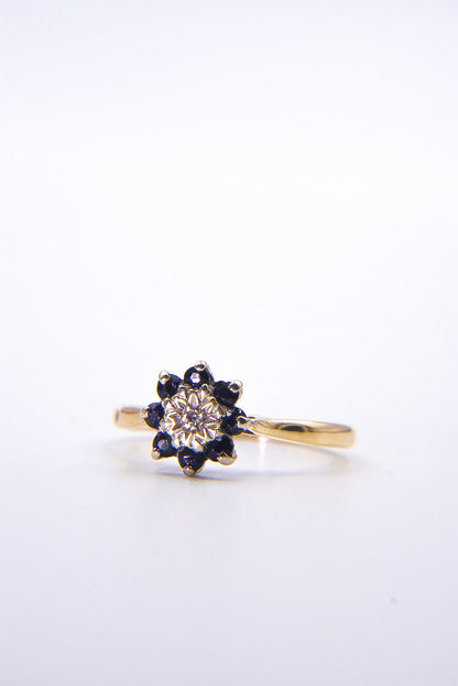 SOPHIA | SAPPHIRE & DIAMOND CLUSTER RING