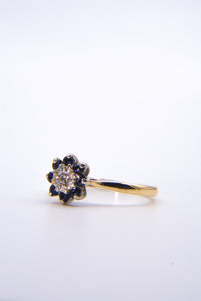 SOPHIA | SAPPHIRE & DIAMOND CLUSTER RING