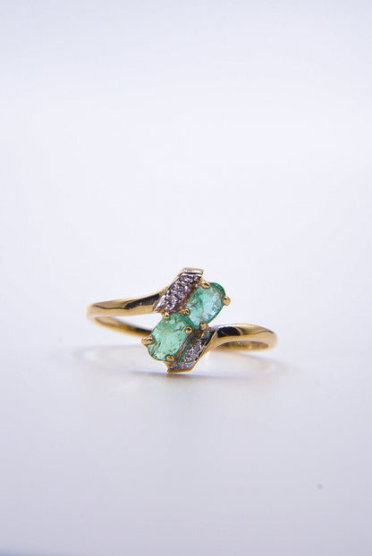 LILY | EMERALD & DIAMOND RING