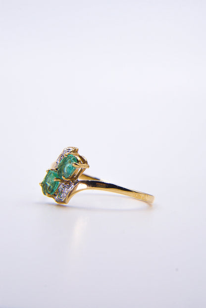 LILY | EMERALD & DIAMOND RING